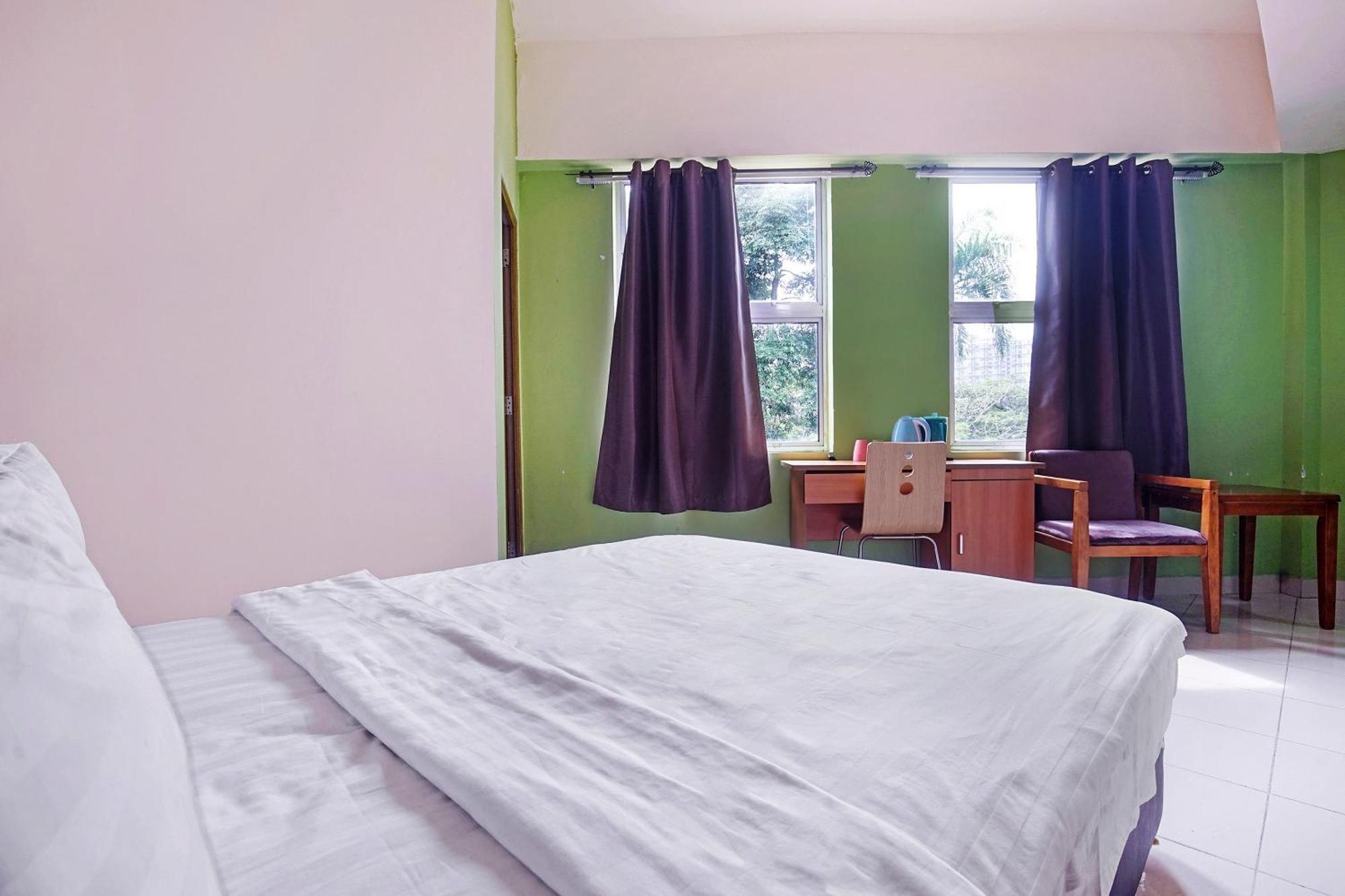 Hotel Night Queen Salak Tinggi Σεπάνγκ Εξωτερικό φωτογραφία